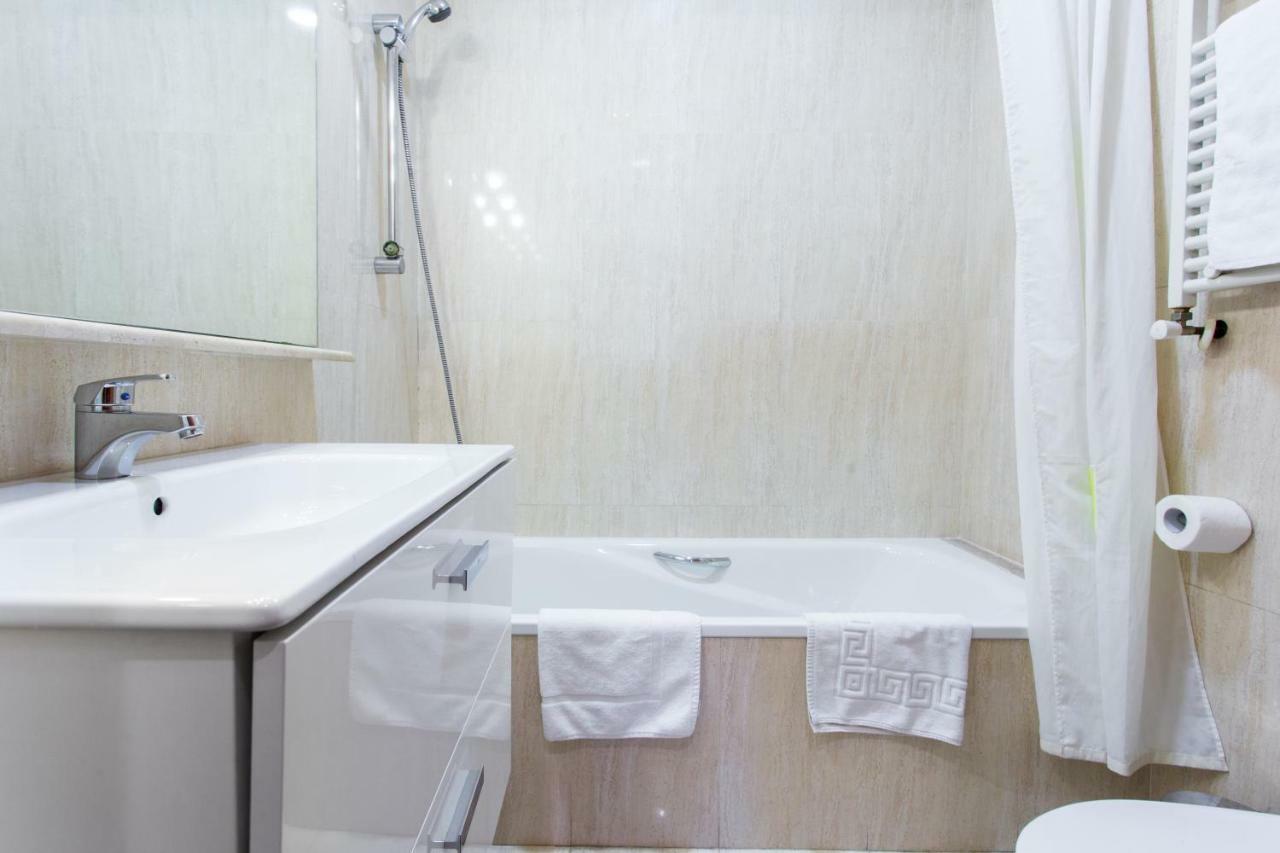 Friendly Rentals Rambla Flower Барселона Екстериор снимка